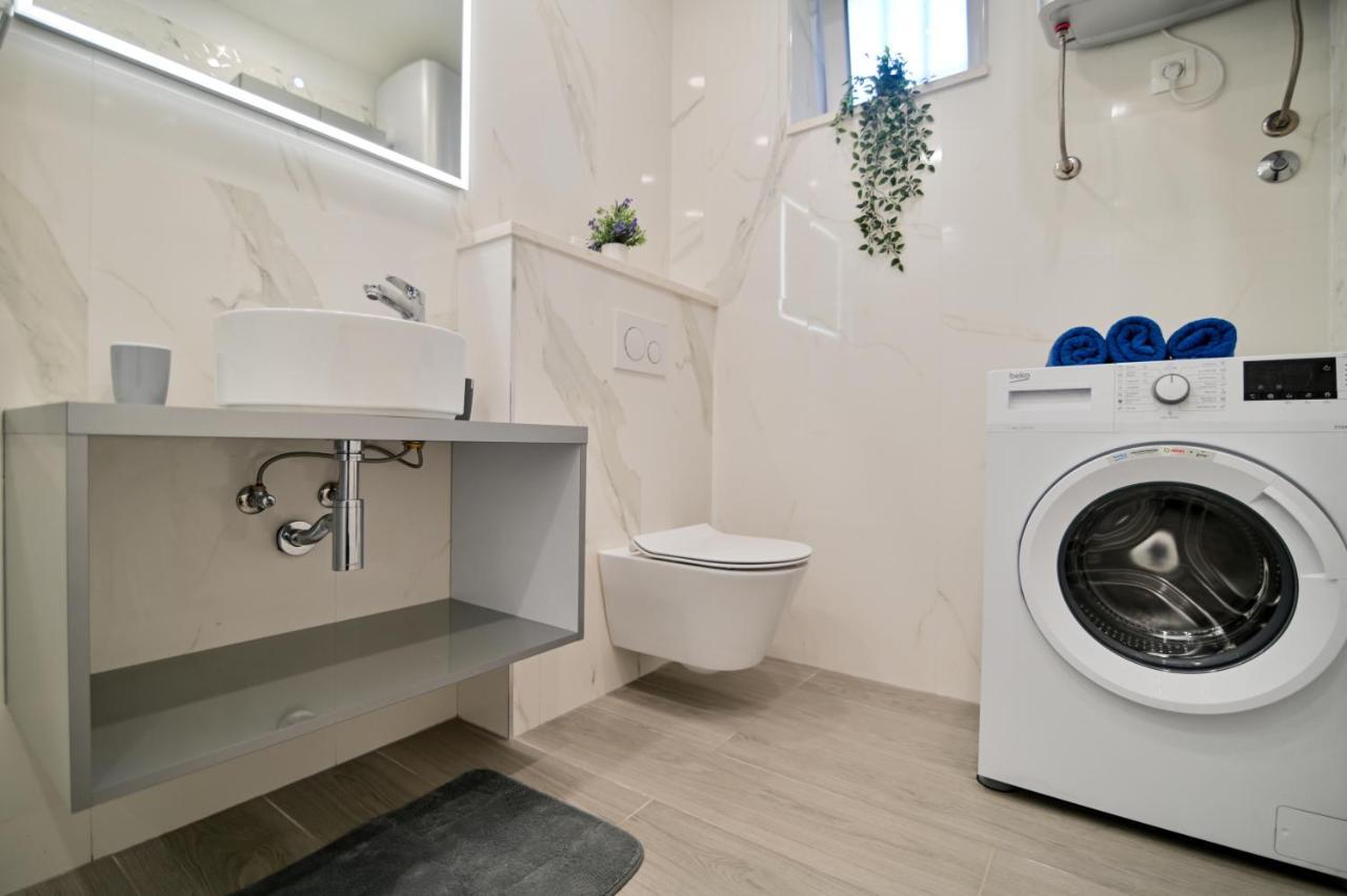 Apartman Bacvice 21