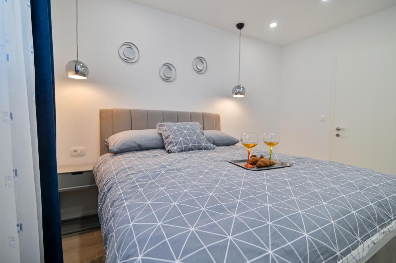 Apartman Bacvice 21